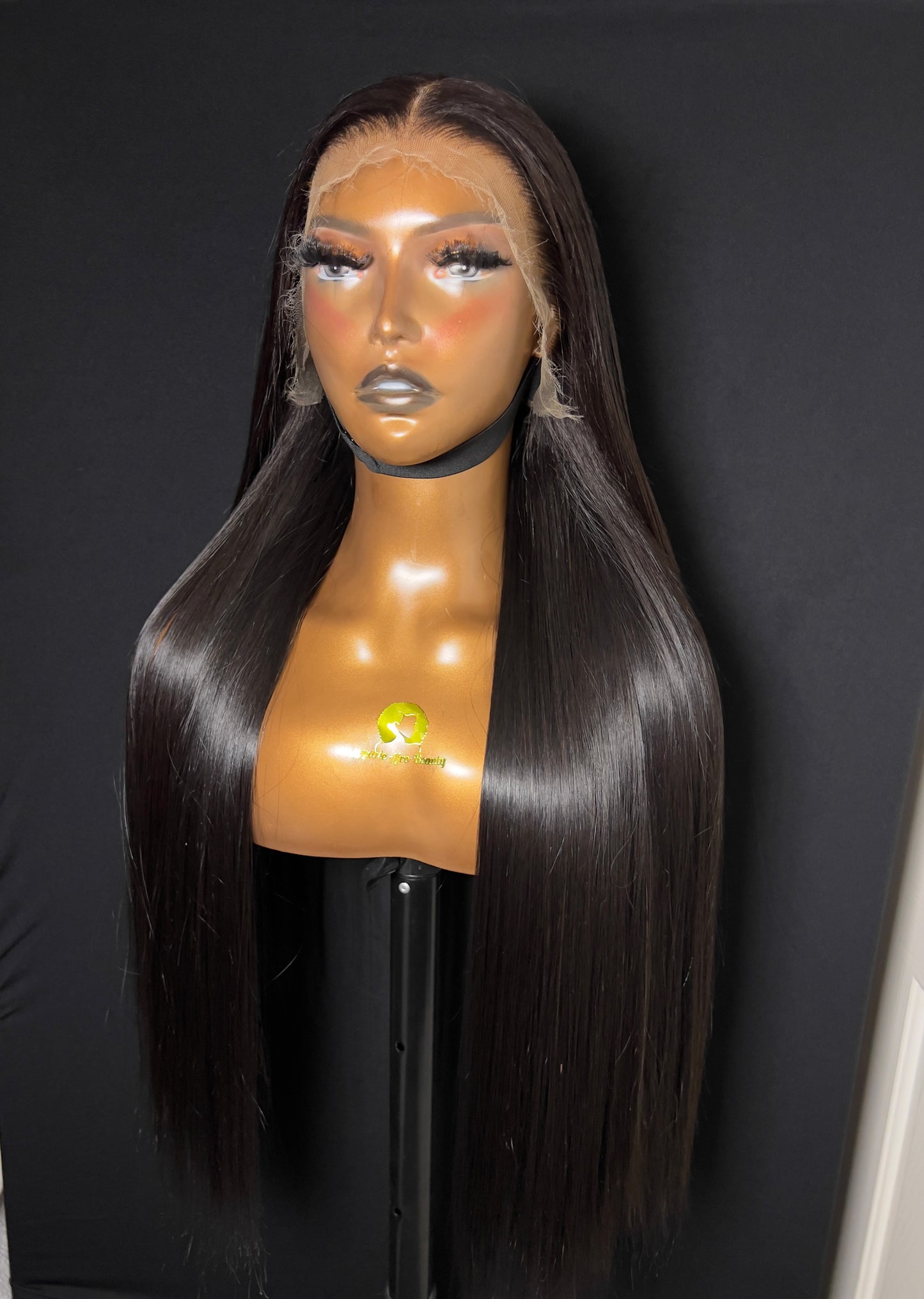 A rose of Sharon wig